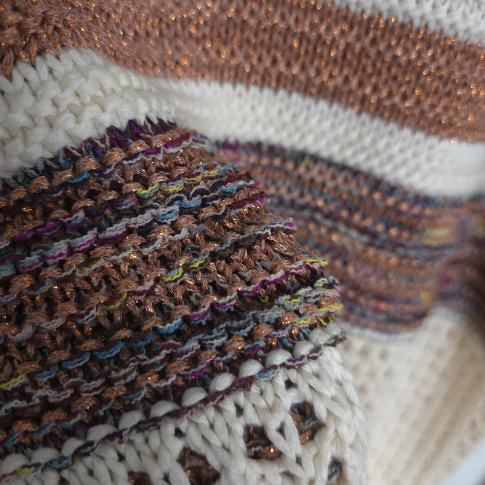 Size small, slouchy sweater